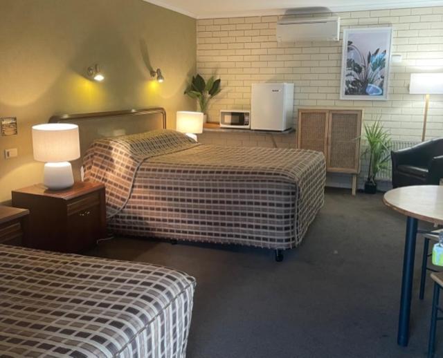Estelle Kramer Motel Армидейл Екстериор снимка