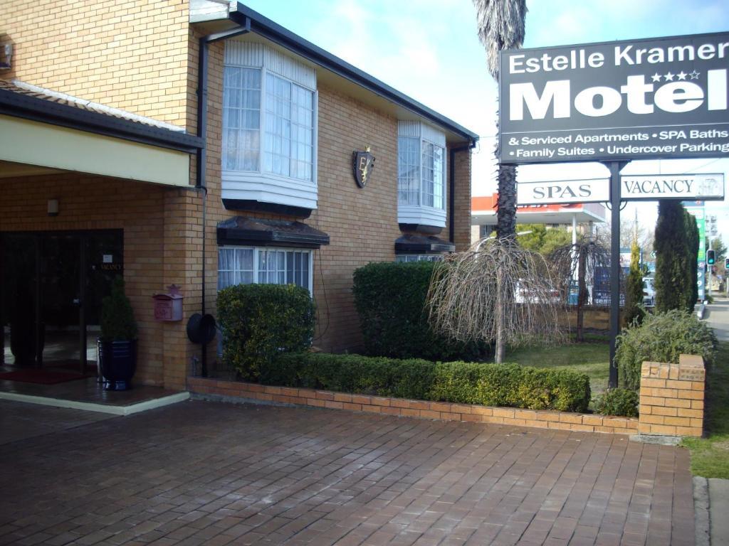 Estelle Kramer Motel Армидейл Екстериор снимка