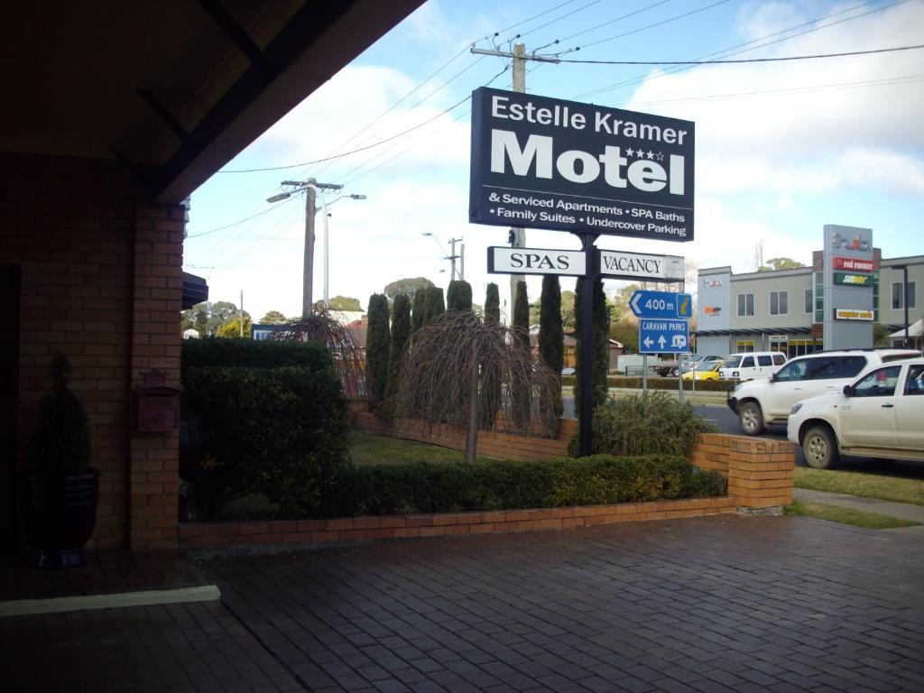 Estelle Kramer Motel Армидейл Екстериор снимка